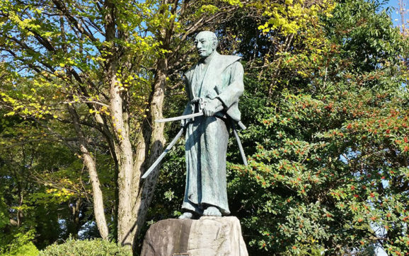 Estátua de Musashi